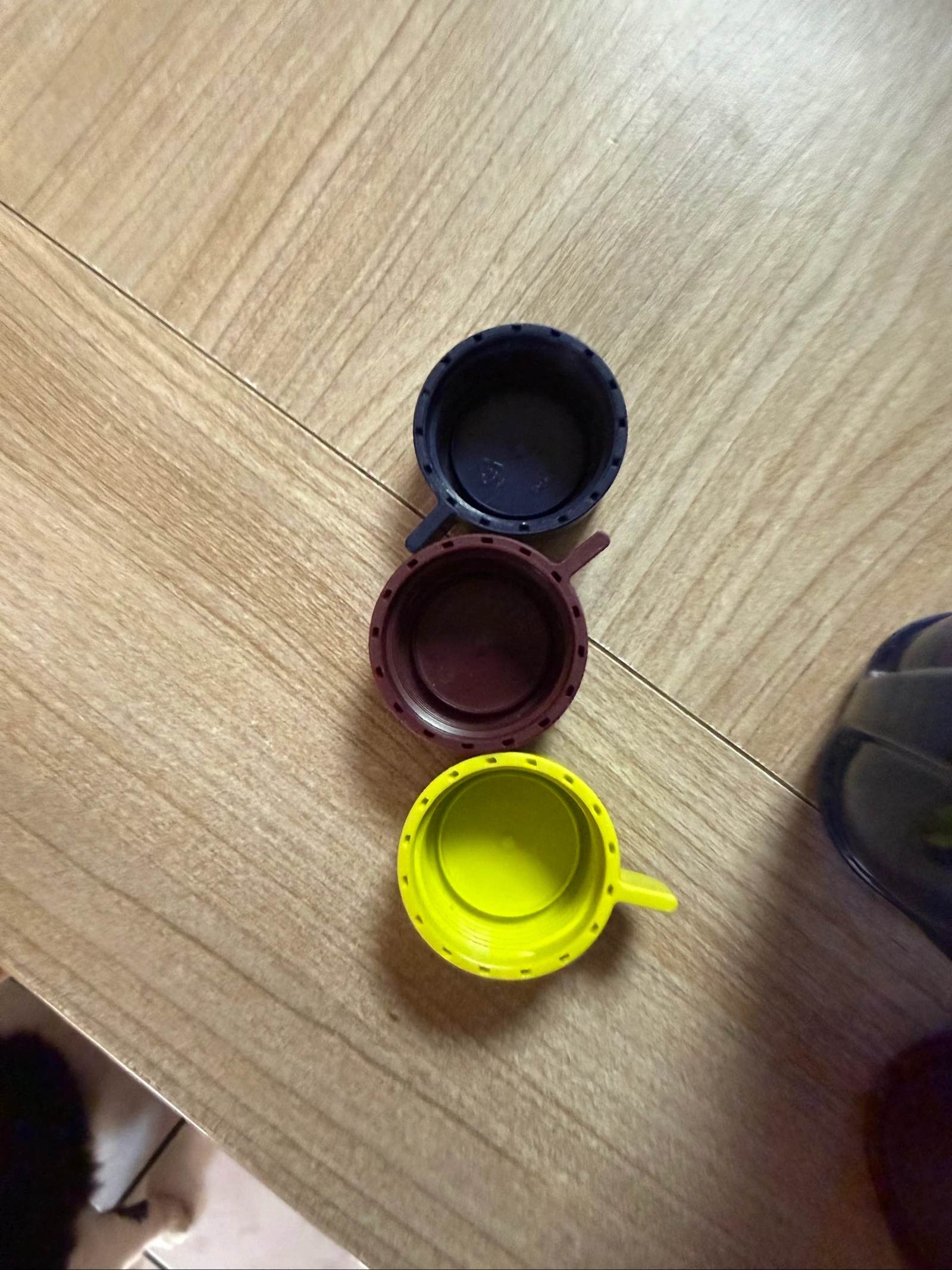 Lot 3 Tupperware bottles 310ML + 500 ML – photo 4